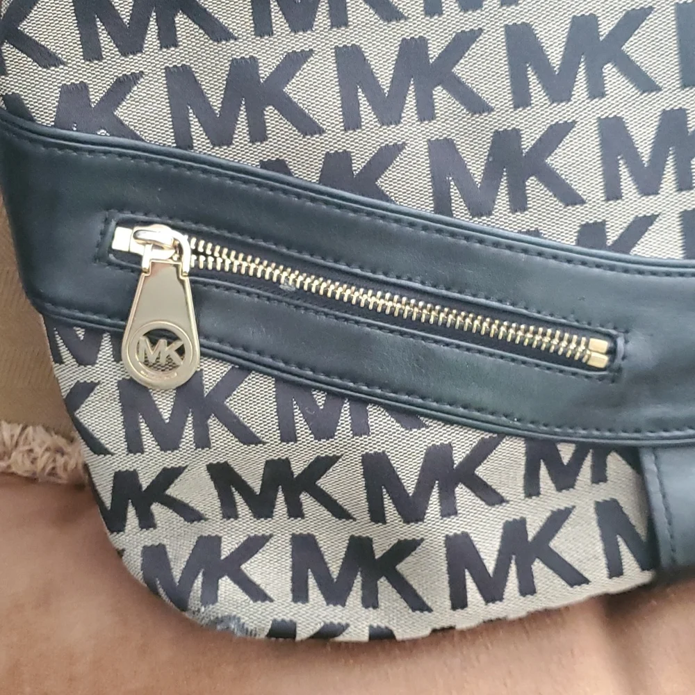 MK MICHAEL KORS PURSE